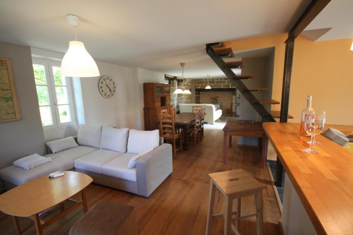 Maison De Vacances A Lissac-Sur-Couze Exterior foto